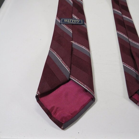 Vintage Maroon Burgundy w gray Men's striped Tie Polyester by Surrey Classic - Picture 3 of 8